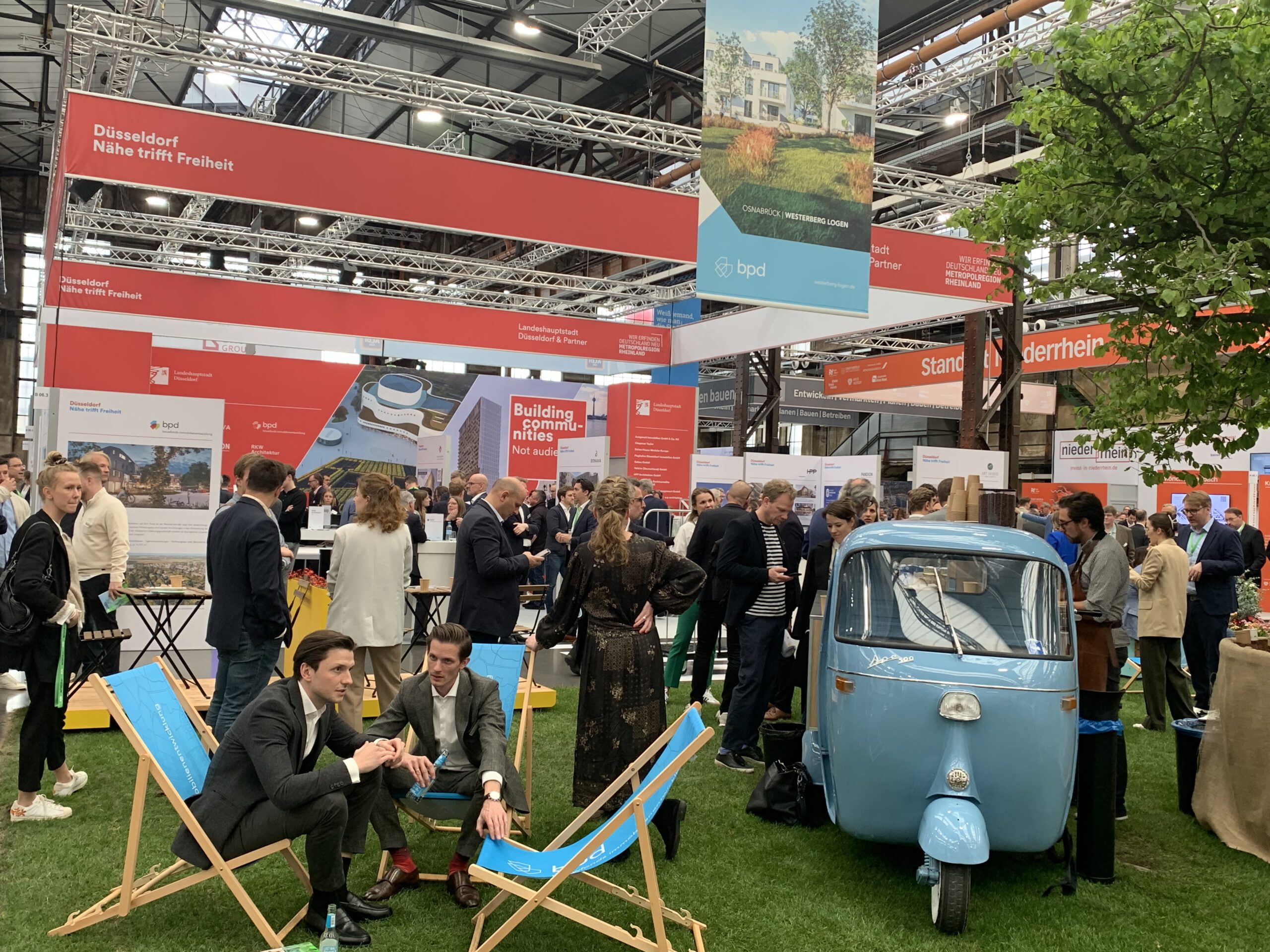polis_24_2 polis Convention 2024 - Stand der Landeshauptstadt Düsseldorf